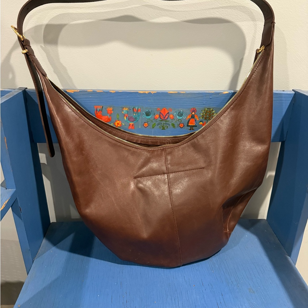 Madewell Essential Curve shoulder bag in chocolate raisin - Picture 2 of 7